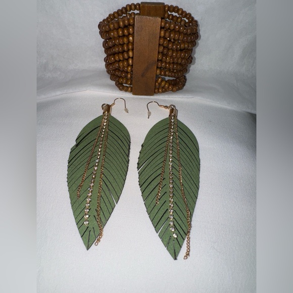 Jewelry - Green leaf earrings with handmade wooden beaded bracelet set